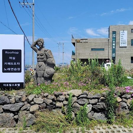 The Four Hills Jeju Hotel Exterior photo